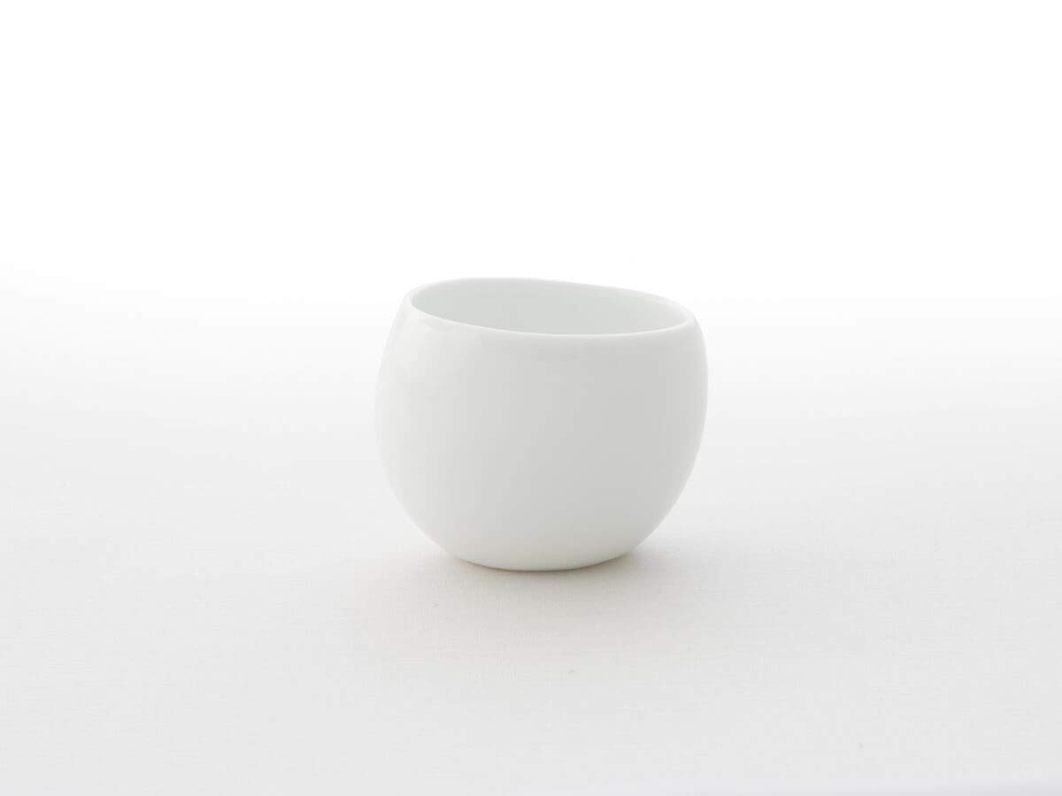 Original japanisches Sake Set Yuuki, Karaffe, ca. 400 ml, 5 Sake-Becher. Feinstes Porzellan, traditionelle Handarbeit, echte Unikate. Weiß, edle Transparenz, Design-Auszeichnungen, spülmaschinenfest