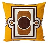 Housse de coussin confectionné dans un tissu vintage.