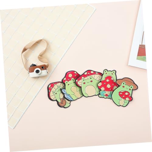 Broche en bambou et épingle en émail champignon mignon en alliage