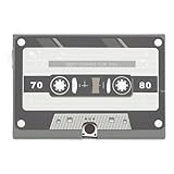 Cassette audio : la cassette, au style rétro et créatif, offre un bel effet décoratif et permet de réaliser des cartes de vœux avec enregistrement sonore