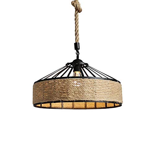 Lustre en corde de chanvre pour creer une ambiance retro de bar de gite