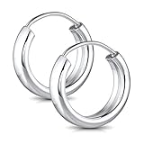 Das Besondere an den Ohrringen ist ihr ovaler, breiter Querschnitt, wodurch sie auffälliger und interessanter wirken als herkömmliche Kreolen