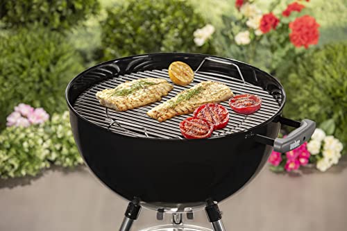 Weber Bar-B-Kettle Holzkohlegrill/Porzellanemaillierter Deckel und Kessel, 47 cm Grillfläche, Ascheauffangschale, Dreibein-Ständer und Räder, Schwarz/Silber