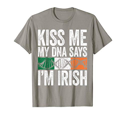 Kiss Me Green Saint Patricks Day St pattys Irish Shamrock Camiseta