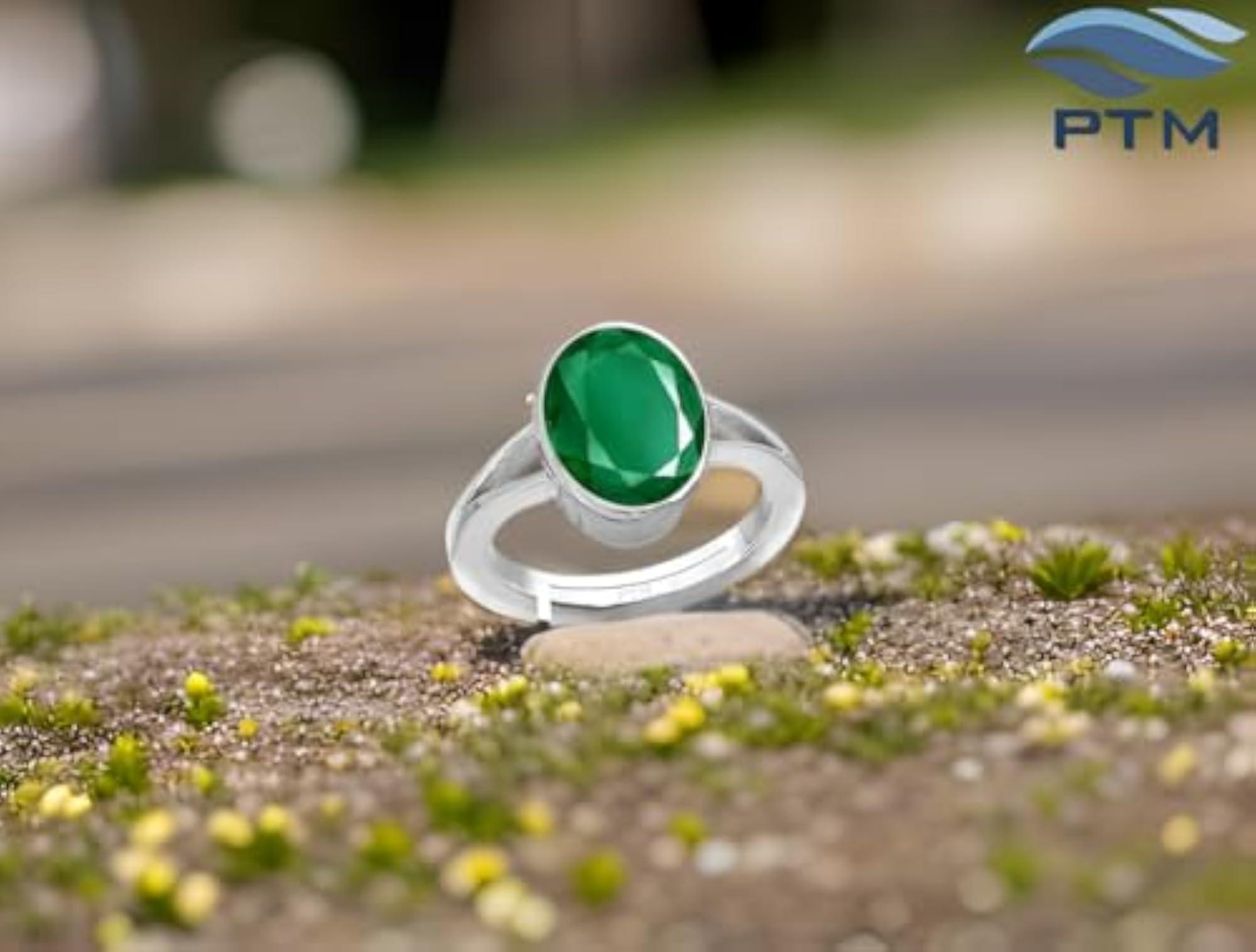 Unisex Emerald 7.25 Ratti Adjustable Ring, Certified Gemstone