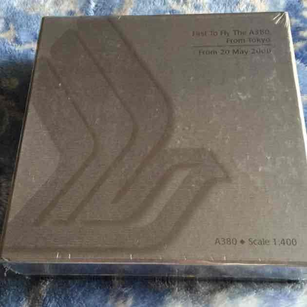 Singapore Airlines A380 1400 Scale Model