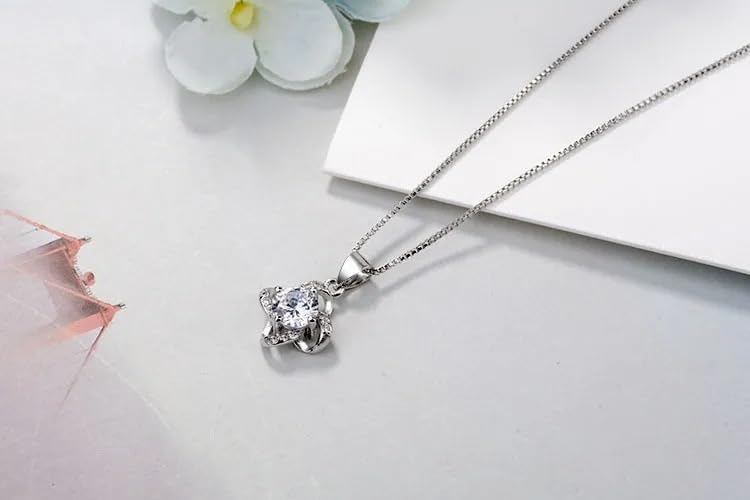 Collier ras du cou fleurs argent pour sublimer vos tenues - 2