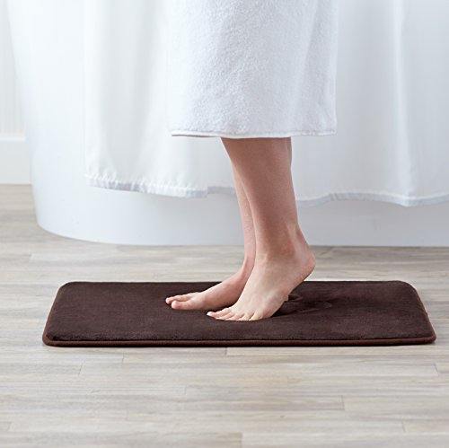 AmazonBasics Memory Foam Bathmat - 46 x 71 cm, Dark Brown
