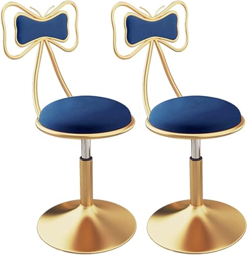 Tabourets de bar en velours bleu clair pour sublimer l'îlot de votre cuisine moderne