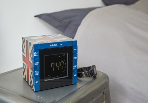 Image secondaire de BigBen RR70 Radio-réveil avec projecteur Motif Union Jack