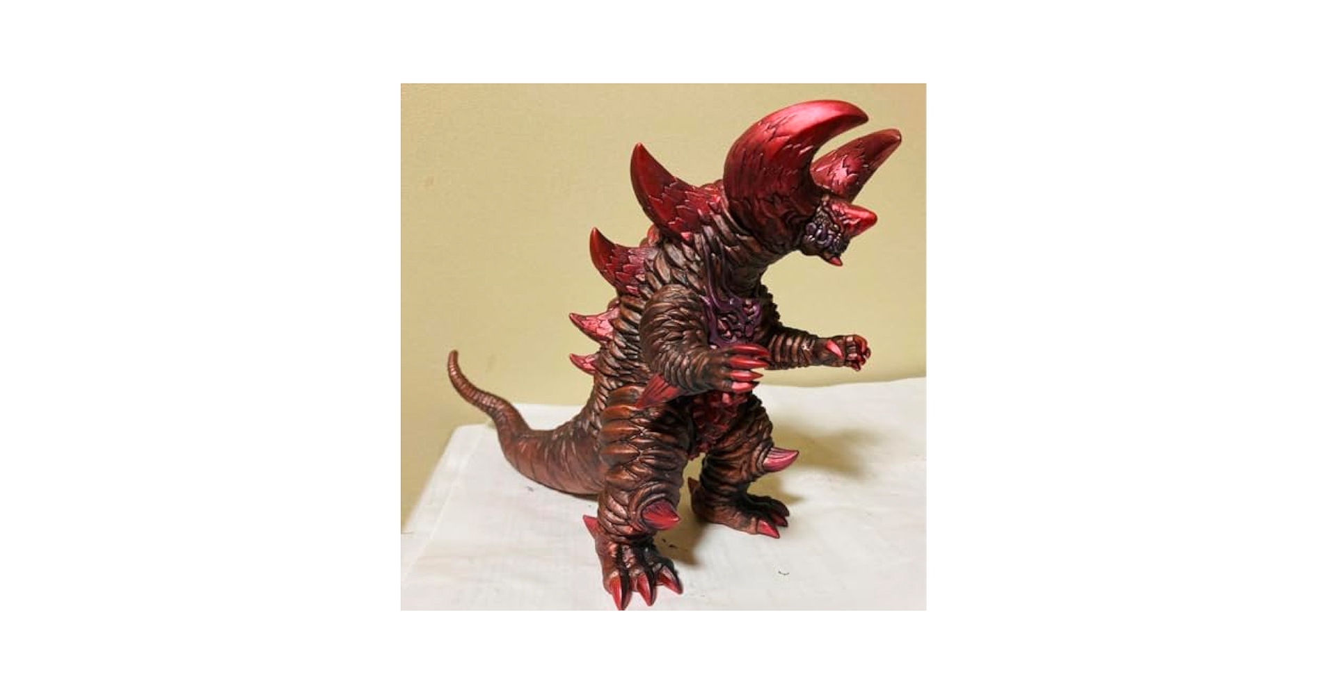 ゴモラ　オリジナル塗装　ウルトラ怪獣dx Amazon.co.jp: ゴモラ オリジナル塗装 ウルトラ怪獣dx : おもちゃ