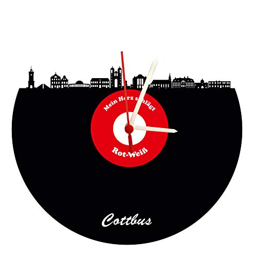 Reloj de pared Cottbus Skyline, rojo y blanco, reloj de fútbol, reloj de pared de cristal acrílico de alta calidad con mecanismo de cuarzo
