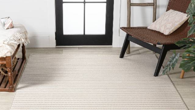 Amazon.com: JONATHAN Y Aarhus High-Low Striped Ivory/Cream Indoor