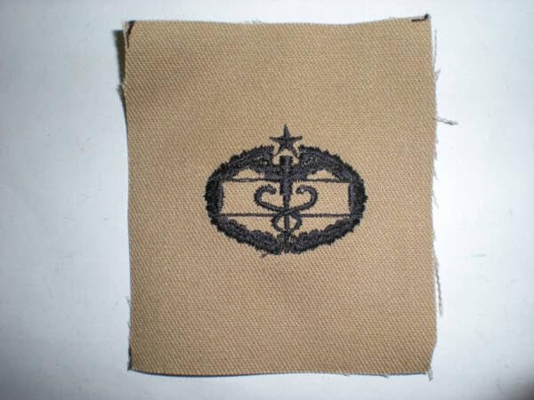 USA Army Desert Combat Medic 2Nd Award Badge Insignia