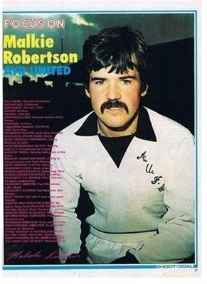SHOOT Focus Ayr United ROBERTSON football picture