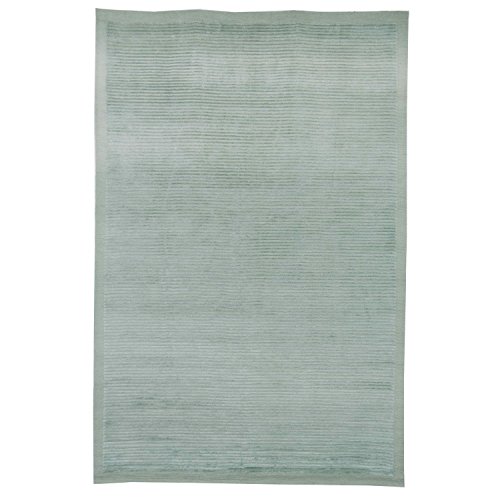 SAFAVIEH Tibetan Collection Light Green Area Rug