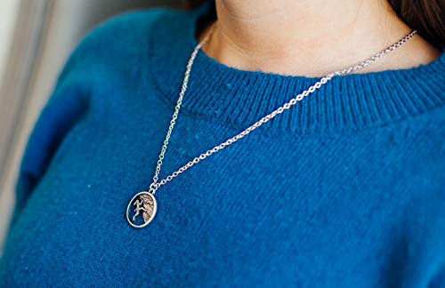Rock Climber Necklace, Round-Shaped Charm, Adventure Gifts For Women, Inspirational Jewelry, Mountain Pendant Necklace, Ideal As Rock Climber Gift, Camping Accessories For Women #TOP3