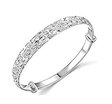 Encontrar la pulsera perfecta para combinar con su reloj o sus anillos no es fácil. Estas finas y brillantes joyas para mujer de plata agregarán un toque de elegancia a su look diario.