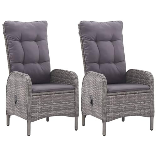 Fauteuils en polyrotin et table en verre au design épuré pour extérieur robuste