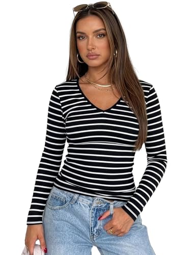 Image of Aahwan Women Cotton Blend Solid V-Neck Full Sleeves Fitted Tee Top