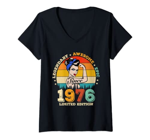 Mujer 46 Años Legendario Desde 1976 Impresionantes Mujeres 46 Cumpleaños Camiseta Cuello V Cover