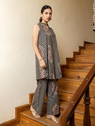 Image of FIORRA Women's Black Printed Cotton Co-ord Set
