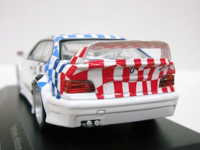 BMW M3 GTR 1/43 スケール 白 BMW M3 GTR 1/43 スケール 白
