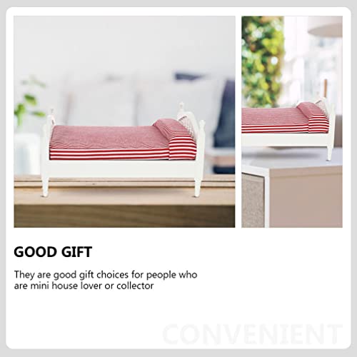 STOBOK 1: 12 Puppenhaus Möbel Bett Miniature Puppenhaus Bett Puppenhaus Doppelbett mit Matratze Und Holznachttisch für Puppenhaus Dekoration – Bild 8