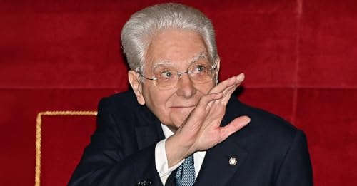 Couverture de Mattarella presiede il Cdm: "Rispetto vicendevole fra le istituzioni"
