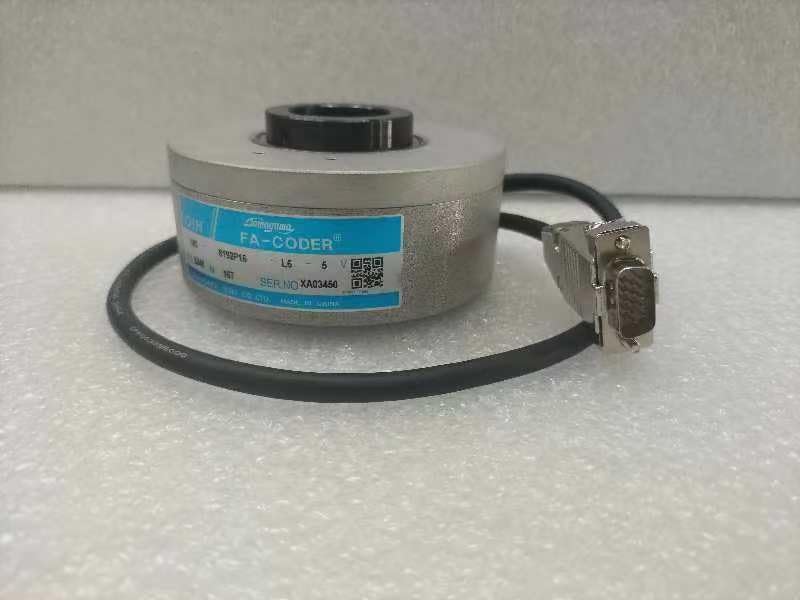 TS5246N167 Industrial Automation Rotary Encoder, 2048 PPR Resolution, Original Japanese Import