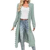 Gilet long ouvert conçu pour les femmes en taille plus, offrant une élégante et une coupe ample confortable pour un port quotidien ou décontracté