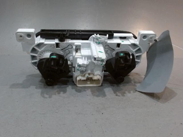 Commande de chauffage DACIA Sandero Réf Oe 275108150r occasion constructeur - 2