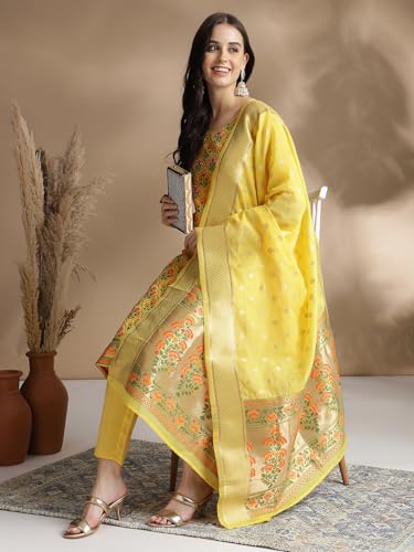 Image of arriva fab Women's Embroidery Kurta Set With Duppata