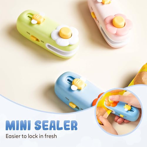 Mini Bag Sealer, 2025 New 2 in 1 USB Rechargeable Bag Sealer Heat Seal and Cutter, Portable Vacuum Sealer, Mini Sealing Machine Heat Seal Tool, Kitchen Bag Cutter, Snack Sealer Household (1, Green)
