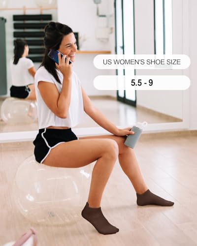 Image of yeuG Pilates Socks for Women Non Slip Grip Socks for Yoga, Barre, Hospital, Barefoot Grippy Yoga Sock Womens Gifts 4 Pairs