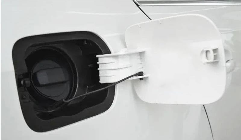 Bouchon remplissage carburant défectueux ? Remplacez le cache réservoir Jetta 16D809857 or