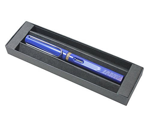 Image of Lamy Safari Fountain Pen, Shiny Blue Barrel - Medium Nib (Blue Fountain Pen with Giftbox)