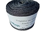 Trapillo de lurex con destellos, dorados o plateados según color. Bobinas de 90-100 metros, ganchillo o dos agujas 9-12