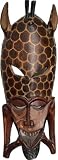 Diese Giraffe Holzfigur verleiht Ihrem Zuhause oder Büro einen einzigartigen, exotischen Dschungel-Touch. Diese afrikanische Statue ist ein tolles Geschenk für Ihre Familien und Freunde, die afrikanische Kultur oder afrikanische Dekorationen bewundern. Ungefähre Größe: 43,2 cm hoch, 17,8 cm breit. Farbe: Braun. Handgefertigt in Kenia.