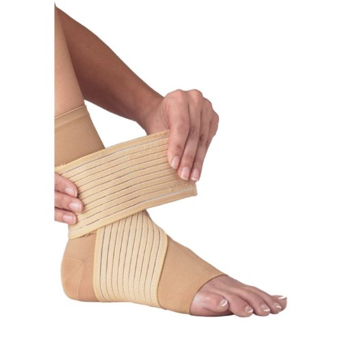 ProCare DS Ankle Wrap (Small)