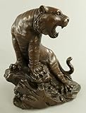 Höhe: 21 cm Casa Padrino Luxus Bronze Deko Skulptur Löwe auf Felsen 10 x 19 x H. 21 cm - Bronze Deko Figur - Schreibtisch Deko - Deko Accessoires - Luxus Accessoires