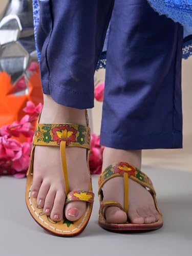 Image of Kolhapuri kolapuri chappal chapal slippers for women ladies original leather-24