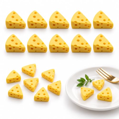 50 Stück künstliche Käse-Modelle aus Harz, dreieckig für Deko & DIY Basteln | Aus robustem Harz in realistischer Optik, vielseitig für Fotoprops, Küchendeko, Bastelprojekte und Schaufenster