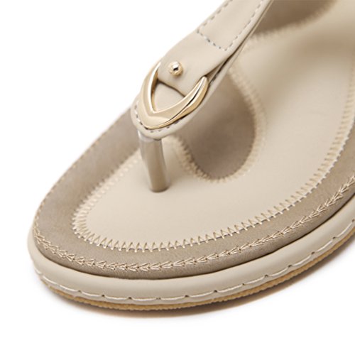 DolphinGirl Bohemian Simple T-Strap Summer Vacation Flat Thong Sandals, Nude Herringbone Glitter Shiny Golden Metal Shoes for Dressy Casual Jeans Daily Wear and Beach Vacation