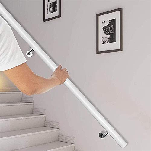 Main courante blanche escalier extérieur marches porche et intérieur