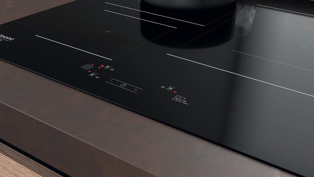 Hotpoint - HQ 5760S NE Plaque Induction 3 Foyers - Zone 28cm, Booster 7200W - Commandes Tactiles, Programmes Automatiques, Minuterie - H 5,4 x L 59 x P 51 cm - Noir Verre Céramique