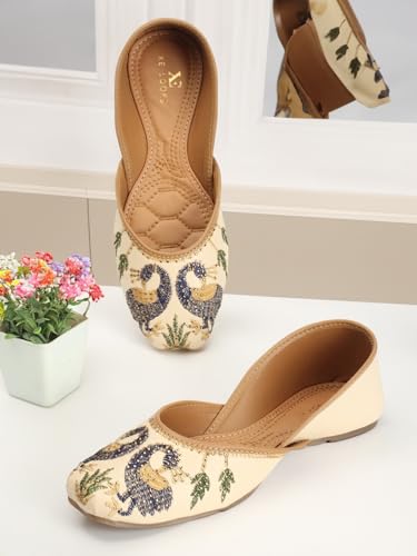 Image of XE Looks Women's Ethnic Punjabi Juttis | Traditional Slip-On Flats with Peacock Embroidery | Cushioned Footbed for Comfort | Comfortable & Stylish Punjabi Juttis for Girls & Women