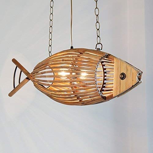 Lustre en bambou en forme de poisson pour une décoration chic de restaurant