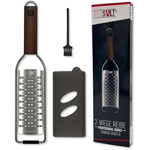 REDSALT® Premium 2-Wege Reibe mit Holzgriff | rasiermesserscharfe Profi Parmesanreibe Edelstahl Reibe für feine Gemüsestreifen Zucchini Karotte Obst Apfel | Küchenreibe Hobel Raspel für Käse Cover
