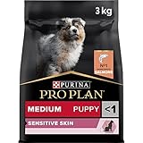 Il cibo per cani Purina Pro Plan Sensitive Skin Medium Puppy è formulato scientificamente per supportare una pelle sana e un manto splendente